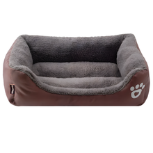 SnuggleNest™ Cozy Plush Cat Bed